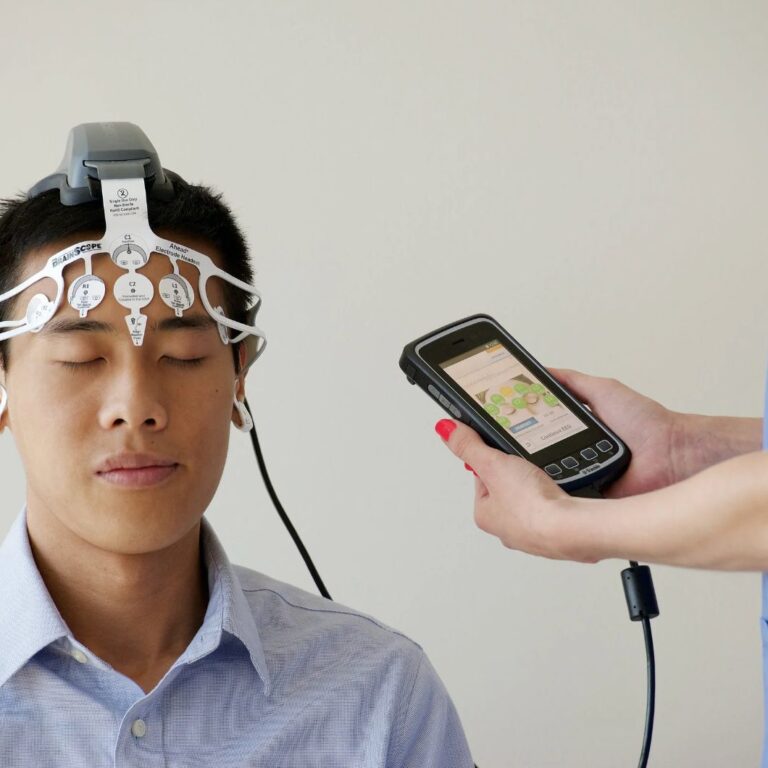 Eletroencefalograma (EEG): exame essencial para avaliação neurológica
